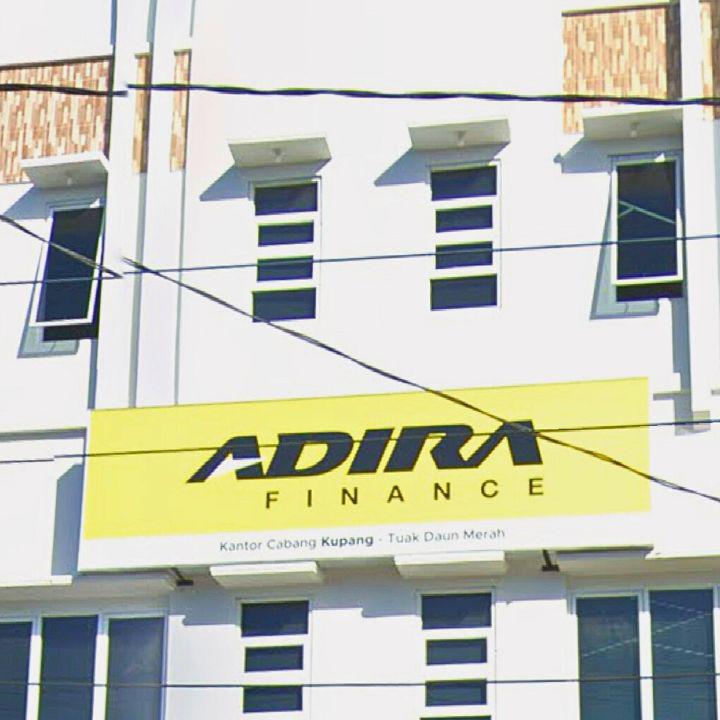 ADIRA Kupang Tuak Daun Merah