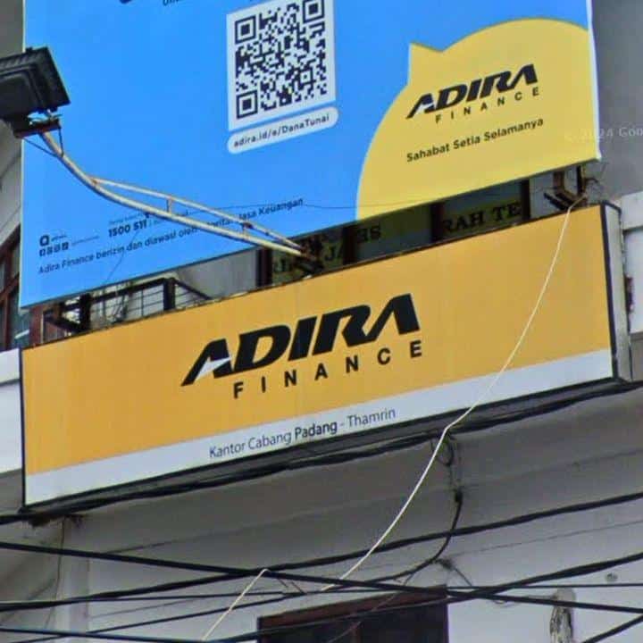 ADIRA Thamrin Padang